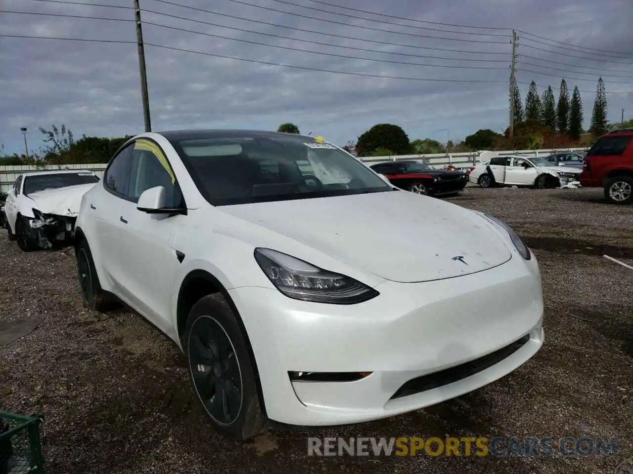 1 Photograph of a damaged car 5YJYGDED4MF133434 TESLA MODEL Y 2021