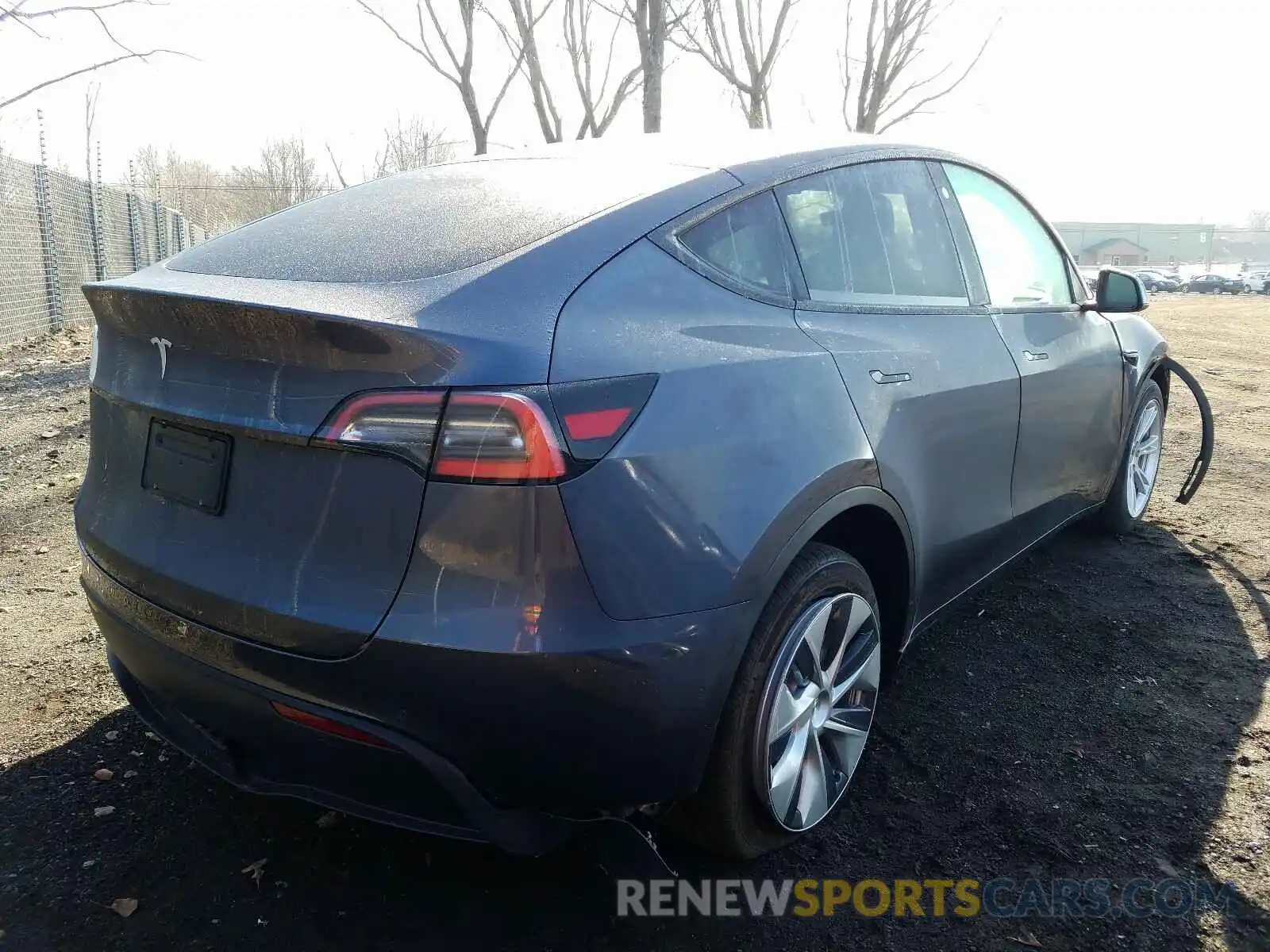 4 Фотография поврежденного автомобиля 5YJYGDED5MF106128 TESLA MODEL Y 2021