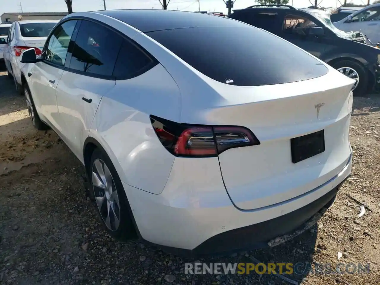 3 Photograph of a damaged car 5YJYGDED5MF106999 TESLA MODEL Y 2021