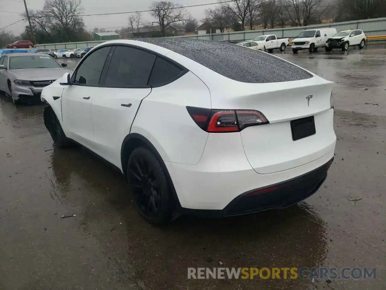 3 Photograph of a damaged car 5YJYGDED5MF122636 TESLA MODEL Y 2021