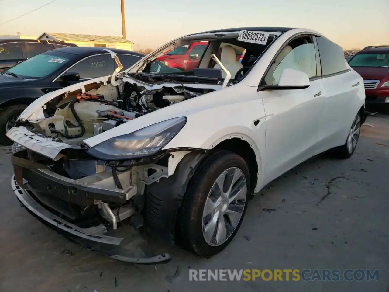 2 Photograph of a damaged car 5YJYGDED5MF132440 TESLA MODEL Y 2021