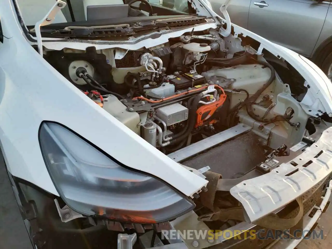 9 Photograph of a damaged car 5YJYGDED5MF132440 TESLA MODEL Y 2021