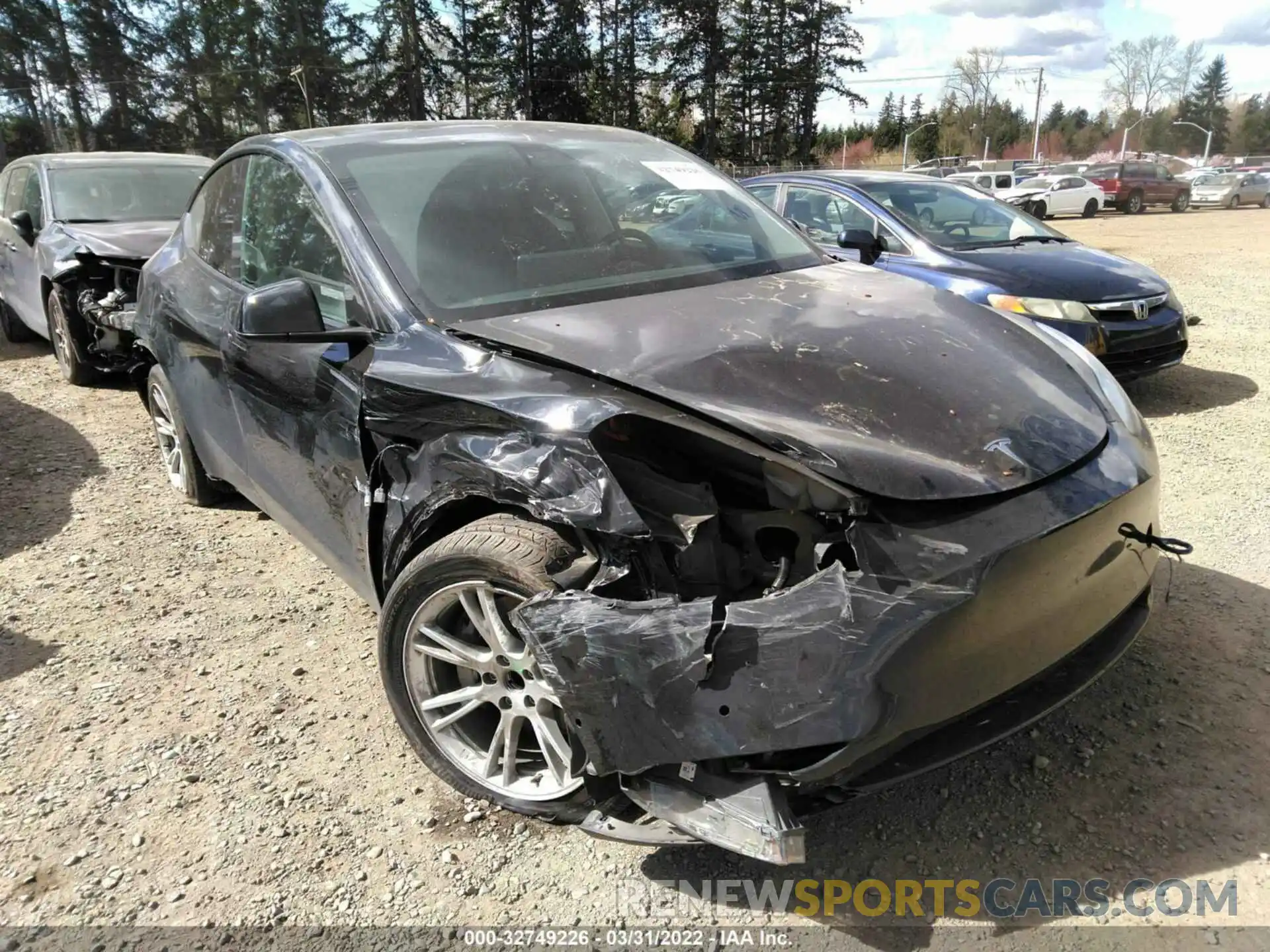 1 Photograph of a damaged car 5YJYGDED5MF133281 TESLA MODEL Y 2021