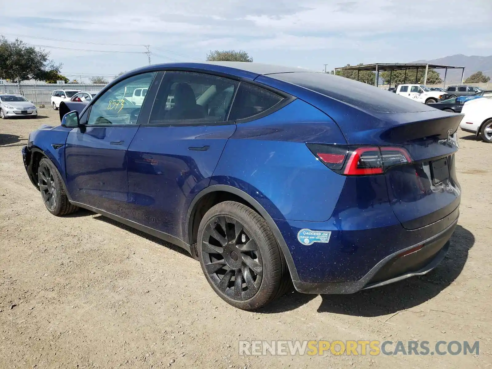 3 Photograph of a damaged car 5YJYGDED6MF109085 TESLA MODEL Y 2021