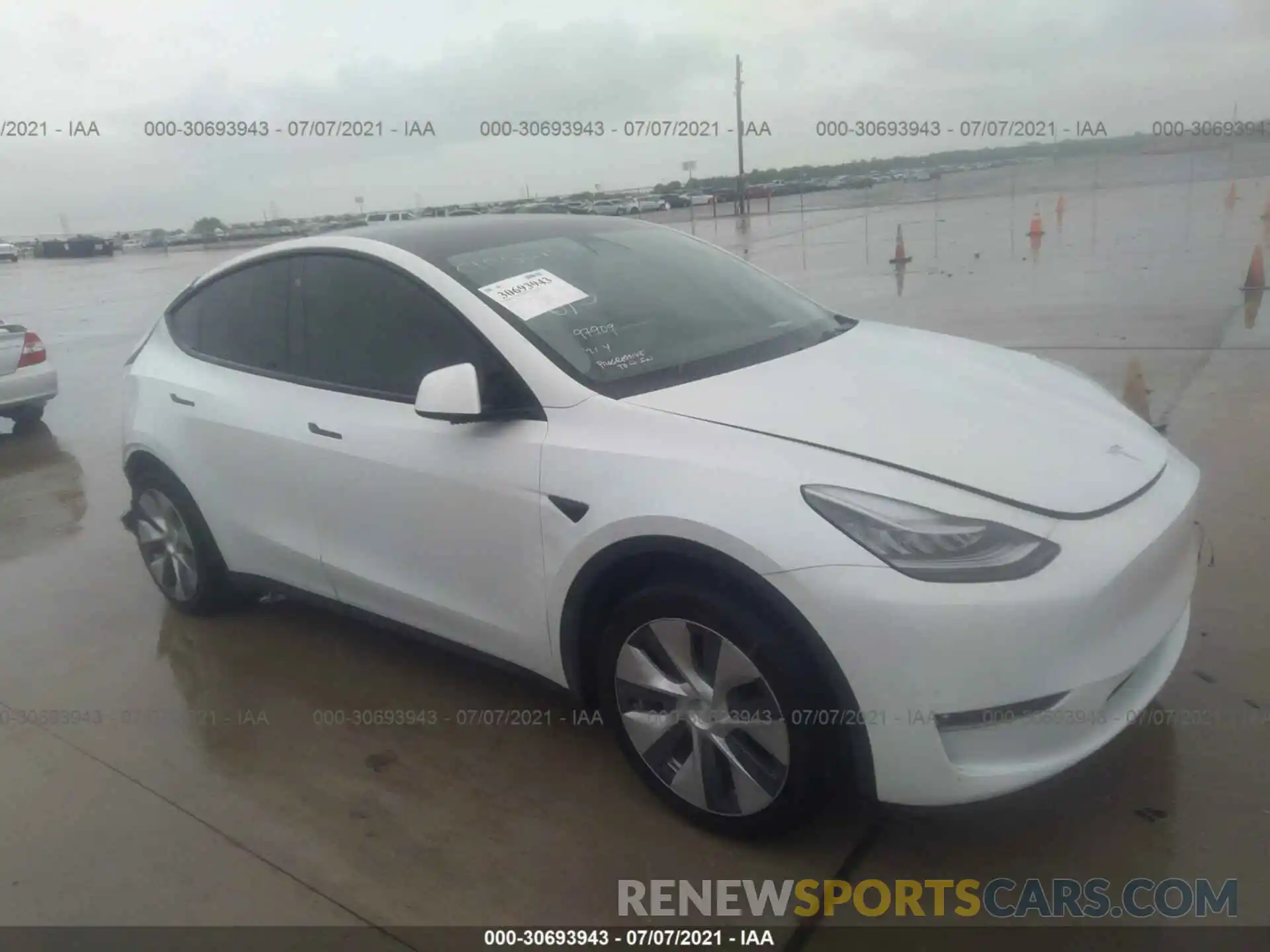 1 Photograph of a damaged car 5YJYGDED6MF109152 TESLA MODEL Y 2021