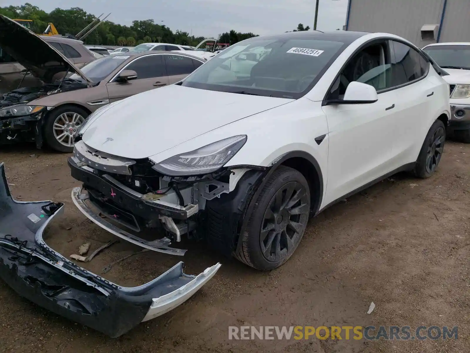 2 Photograph of a damaged car 5YJYGDED6MF115811 TESLA MODEL Y 2021