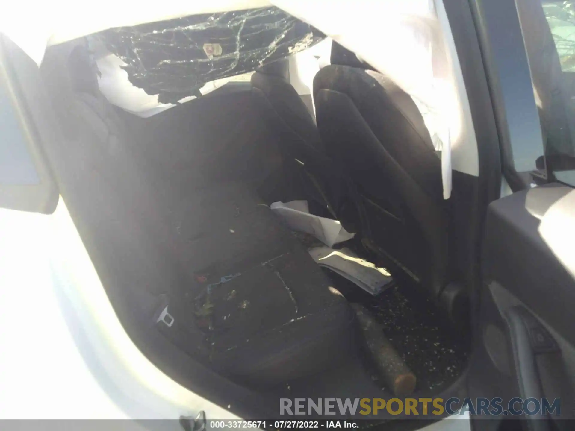 8 Photograph of a damaged car 5YJYGDED6MF126405 TESLA MODEL Y 2021