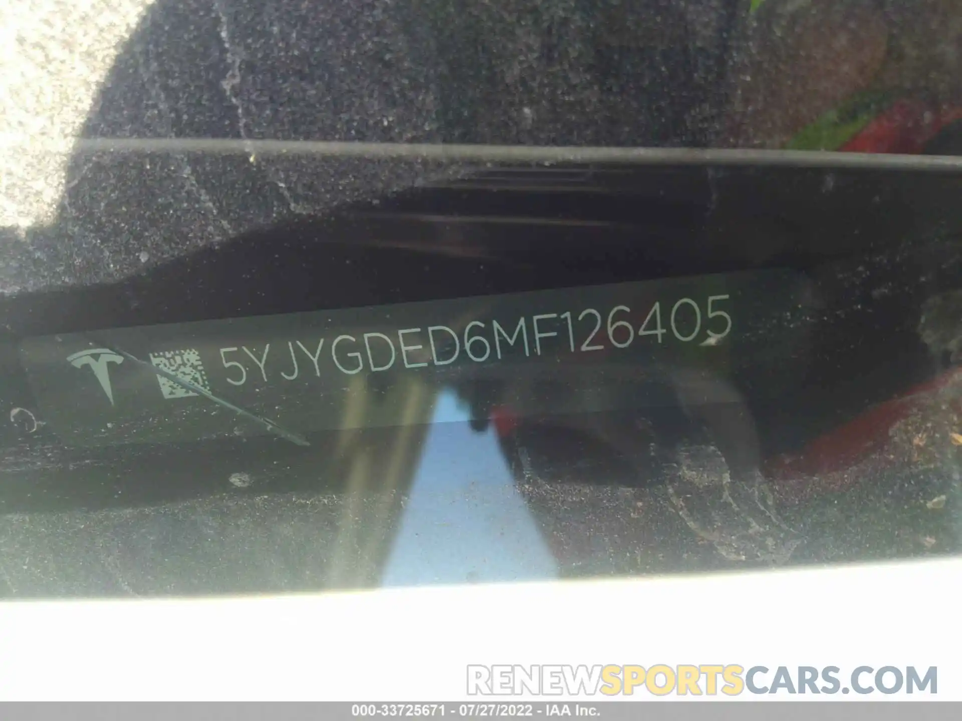 9 Photograph of a damaged car 5YJYGDED6MF126405 TESLA MODEL Y 2021