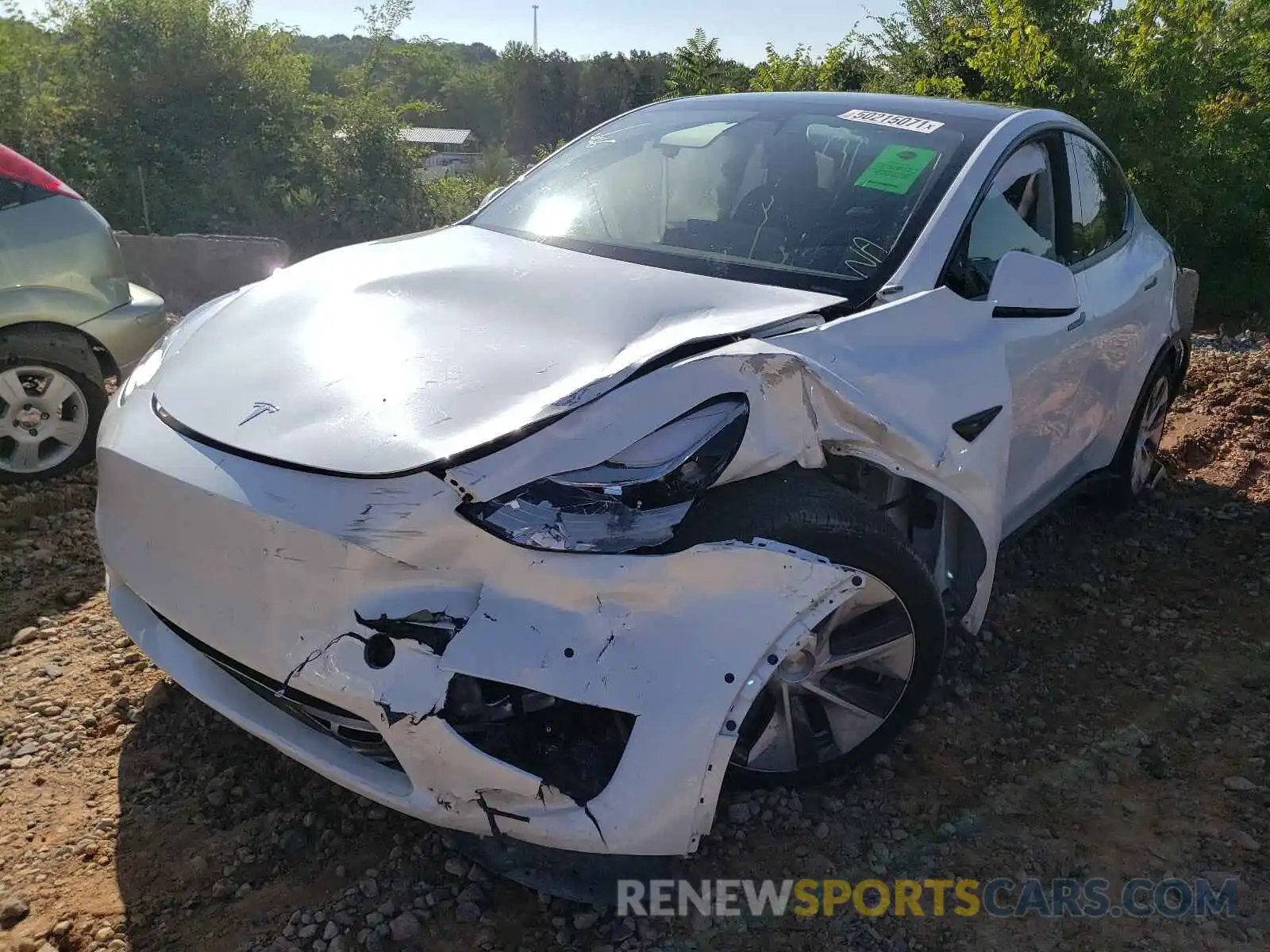 2 Photograph of a damaged car 5YJYGDED6MF163258 TESLA MODEL Y 2021