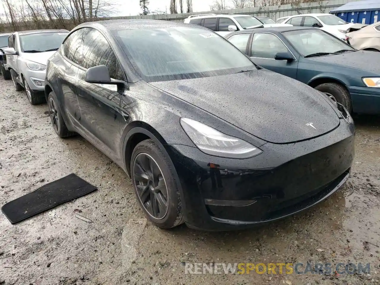 1 Photograph of a damaged car 5YJYGDED7MF107362 TESLA MODEL Y 2021