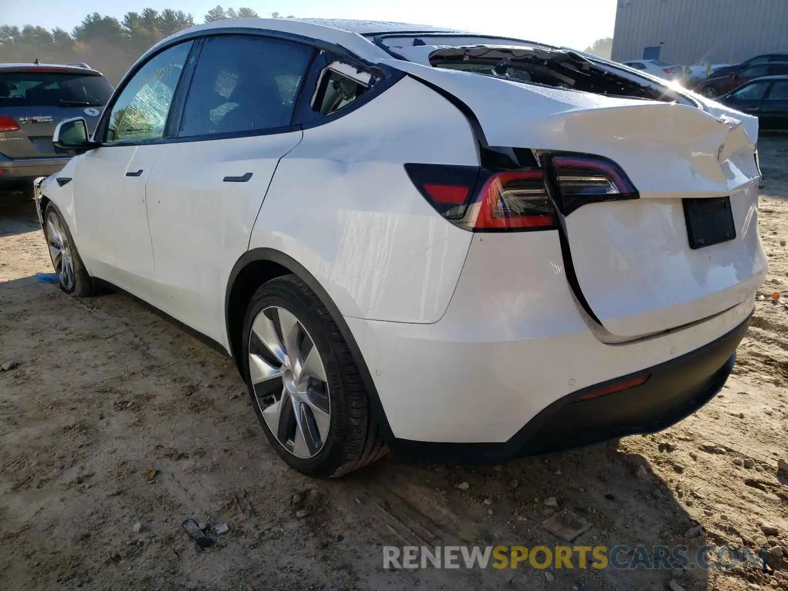 3 Photograph of a damaged car 5YJYGDED7MF107605 TESLA MODEL Y 2021