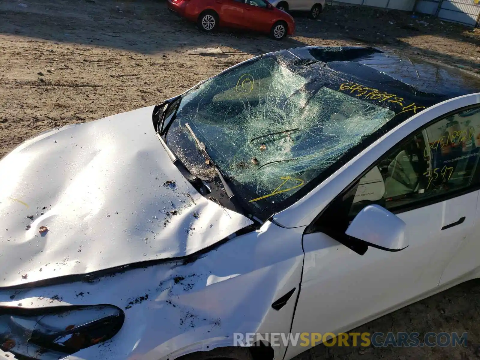 9 Photograph of a damaged car 5YJYGDED7MF107605 TESLA MODEL Y 2021