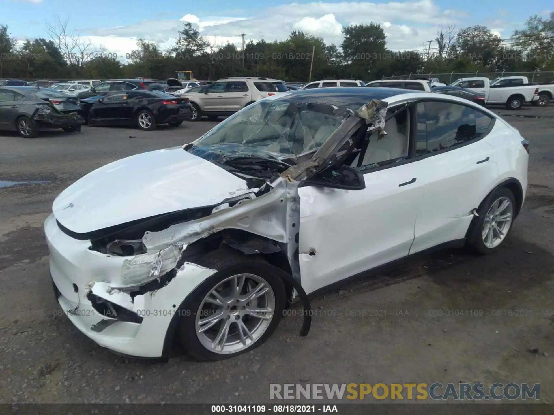 2 Photograph of a damaged car 5YJYGDED7MF109161 TESLA MODEL Y 2021