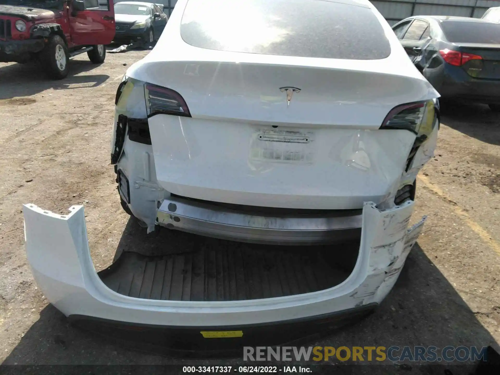 6 Photograph of a damaged car 5YJYGDED8MF113705 TESLA MODEL Y 2021