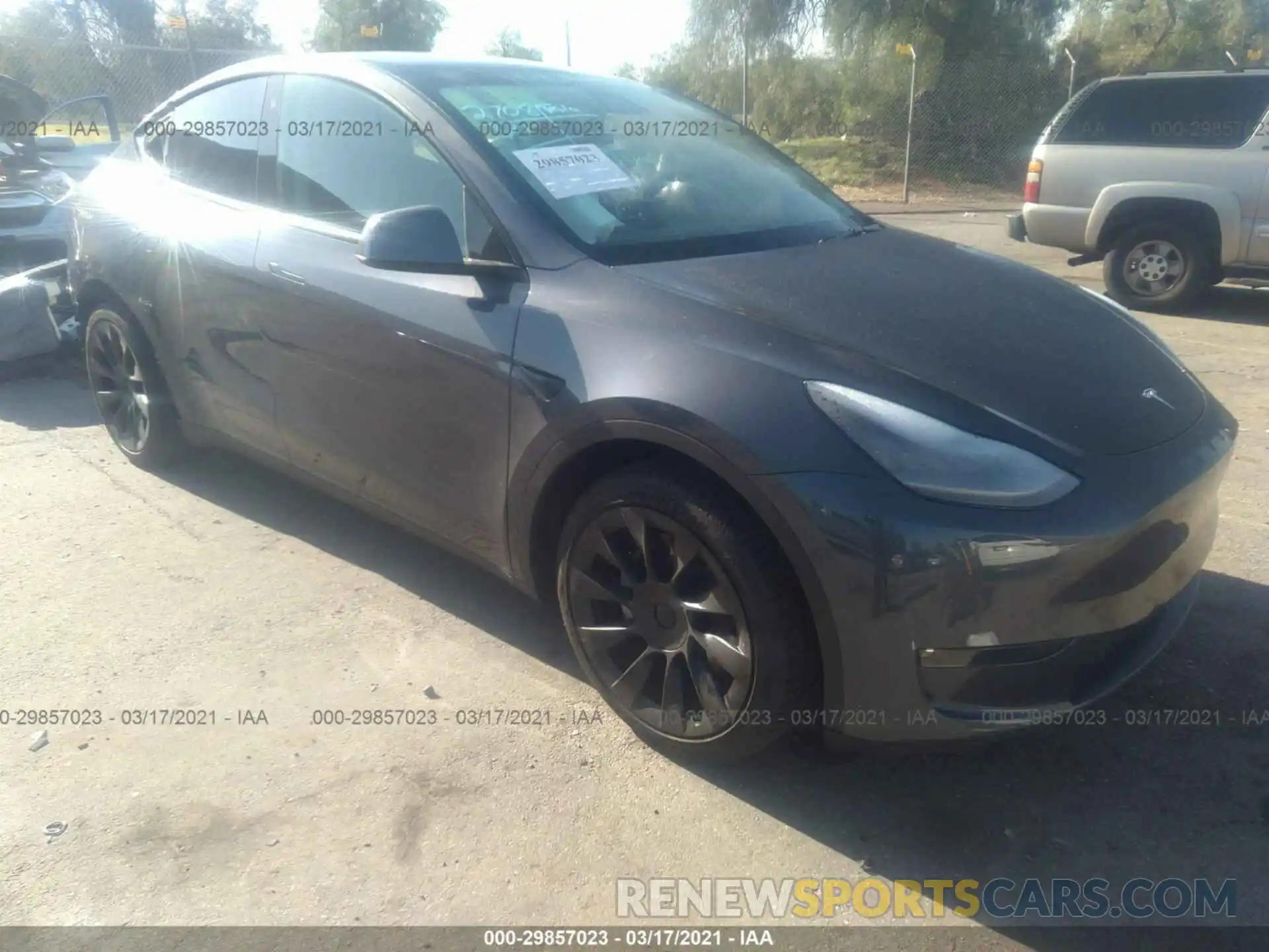 1 Photograph of a damaged car 5YJYGDED9MF103104 TESLA MODEL Y 2021