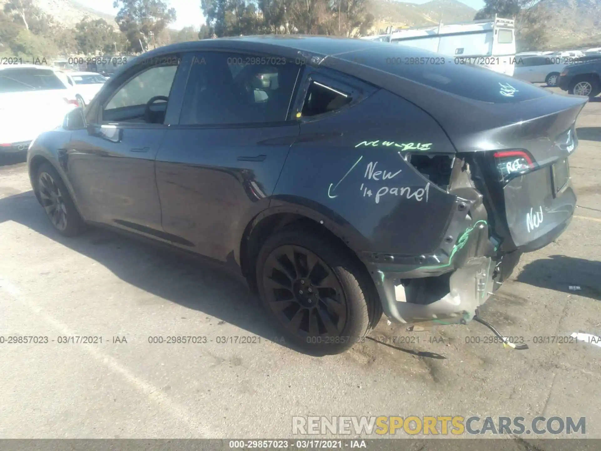 3 Photograph of a damaged car 5YJYGDED9MF103104 TESLA MODEL Y 2021