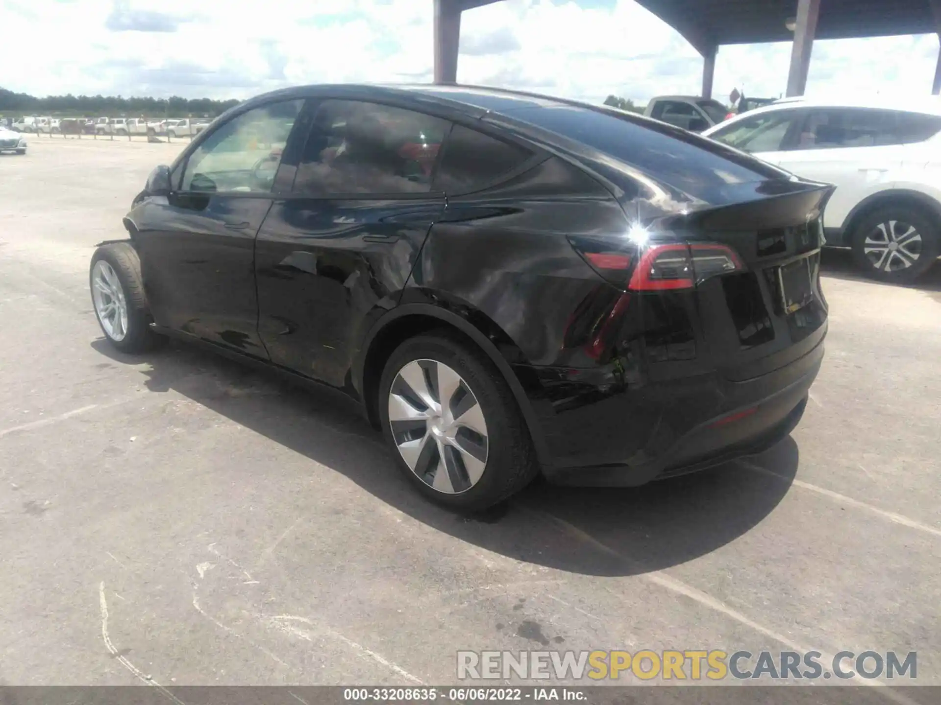 3 Photograph of a damaged car 5YJYGDED9MF103779 TESLA MODEL Y 2021