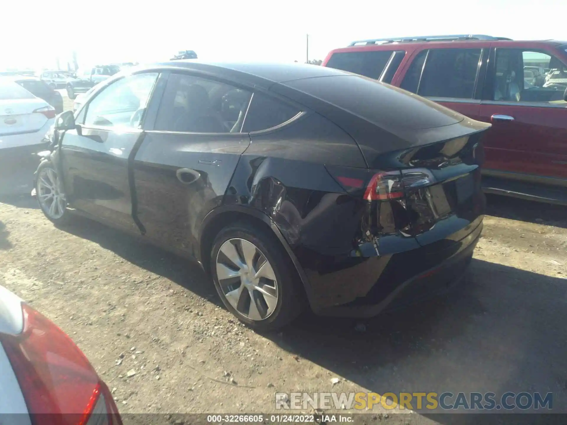 3 Photograph of a damaged car 5YJYGDED9MF103961 TESLA MODEL Y 2021