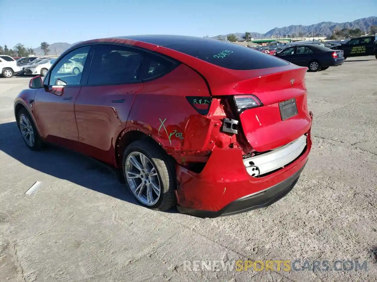 3 Photograph of a damaged car 5YJYGDED9MF110604 TESLA MODEL Y 2021