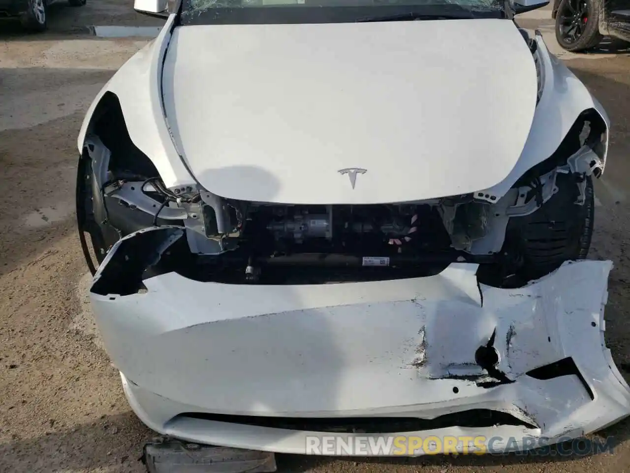 9 Photograph of a damaged car 5YJYGDED9MF163240 TESLA MODEL Y 2021