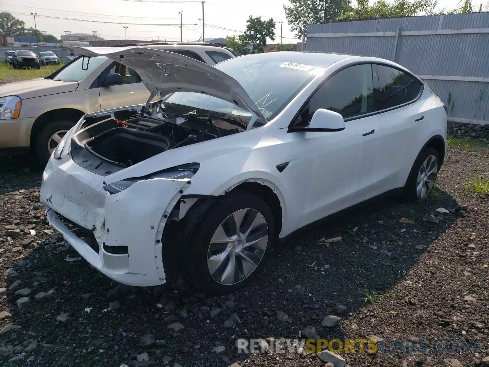 2 Photograph of a damaged car 5YJYGDEDXMF105492 TESLA MODEL Y 2021