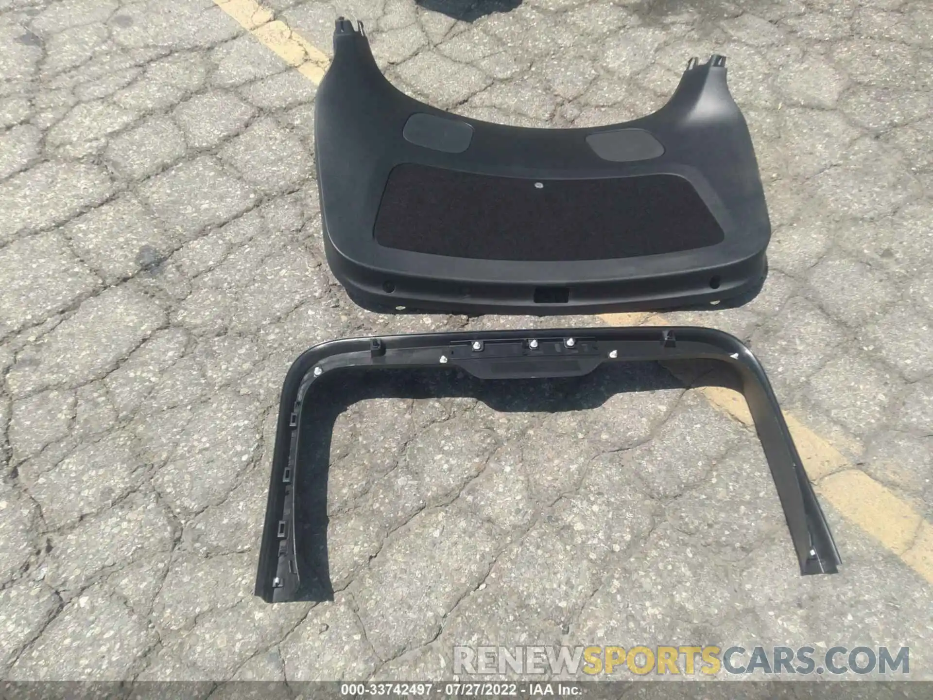 12 Photograph of a damaged car 5YJYGDEDXMF132708 TESLA MODEL Y 2021