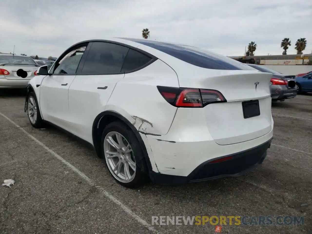 3 Photograph of a damaged car 5YJYGDEDXMF133566 TESLA MODEL Y 2021