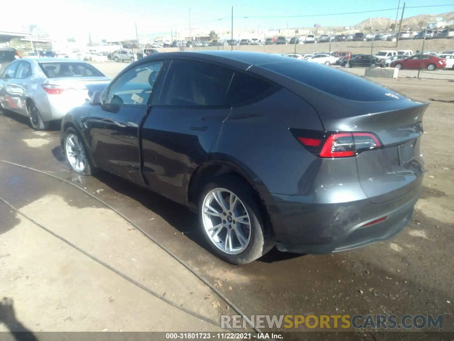 3 Photograph of a damaged car 5YJYGDEE0MF068087 TESLA MODEL Y 2021