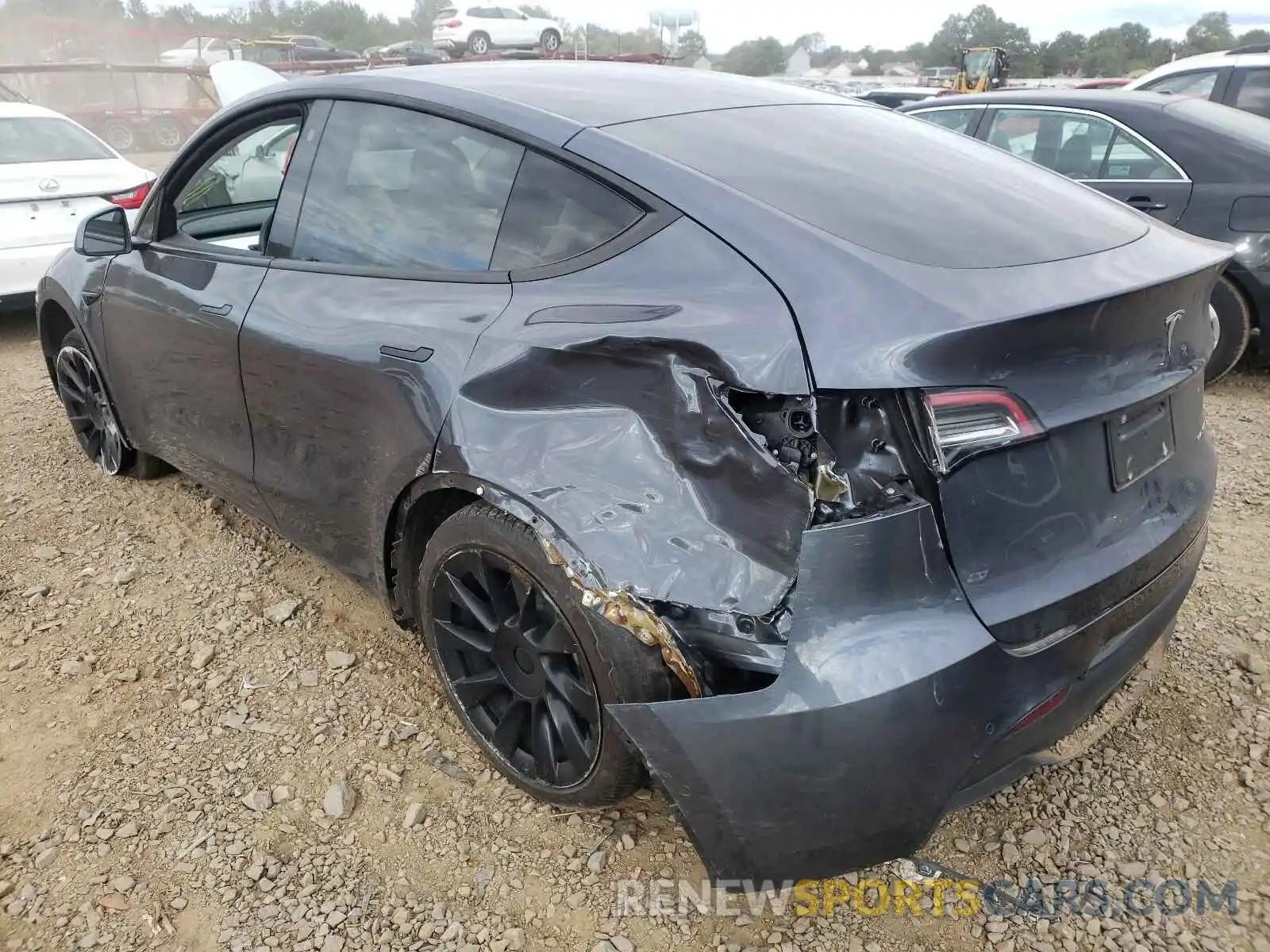 3 Photograph of a damaged car 5YJYGDEE0MF070177 TESLA MODEL Y 2021