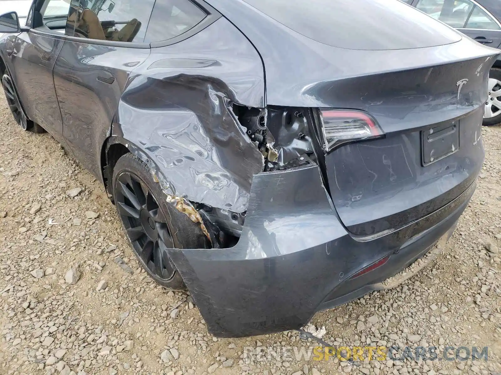 9 Photograph of a damaged car 5YJYGDEE0MF070177 TESLA MODEL Y 2021