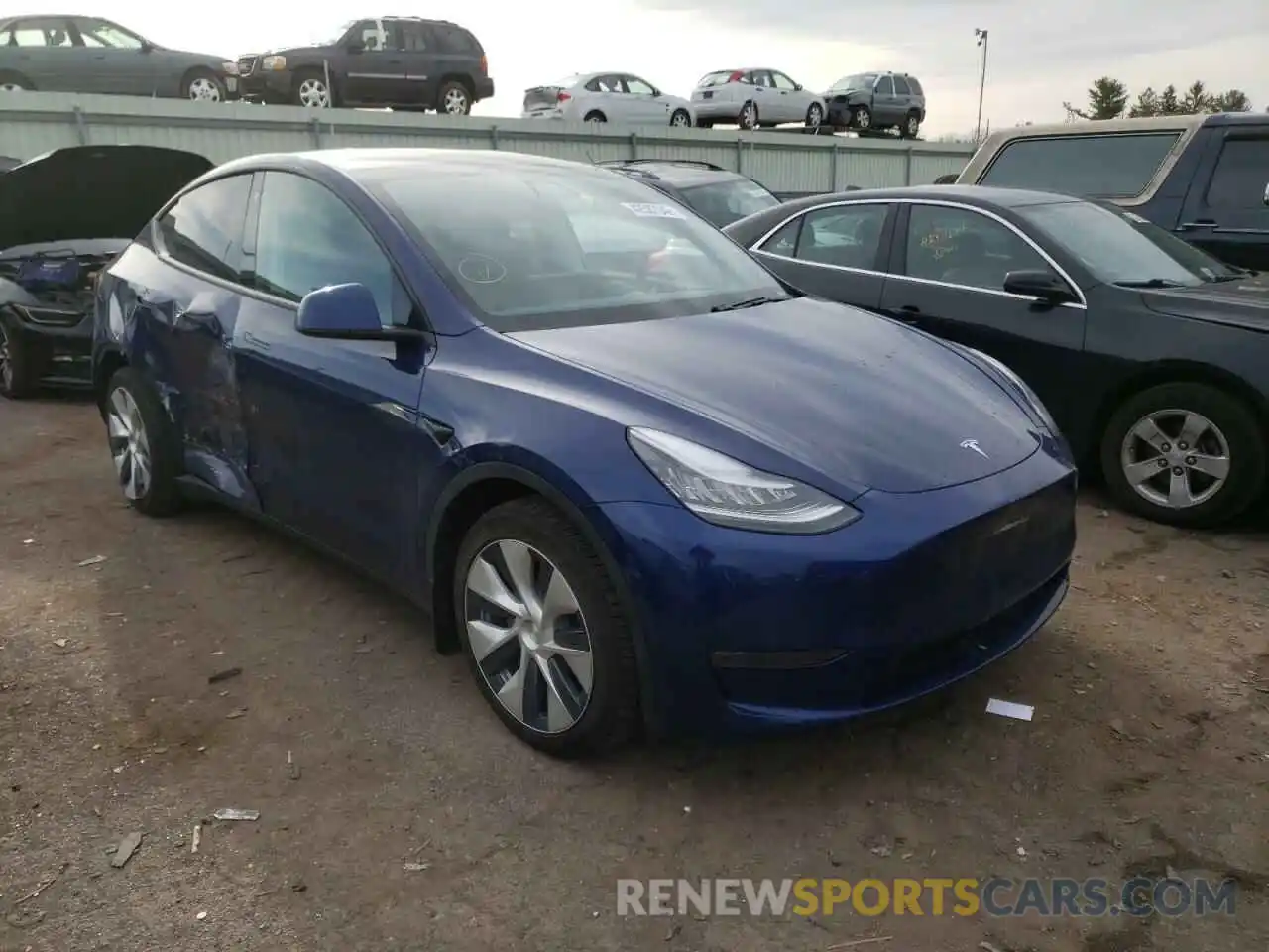 1 Photograph of a damaged car 5YJYGDEE0MF070955 TESLA MODEL Y 2021