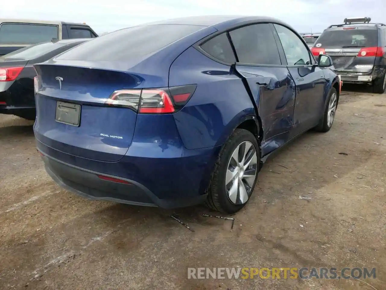 4 Фотография поврежденного автомобиля 5YJYGDEE0MF070955 TESLA MODEL Y 2021