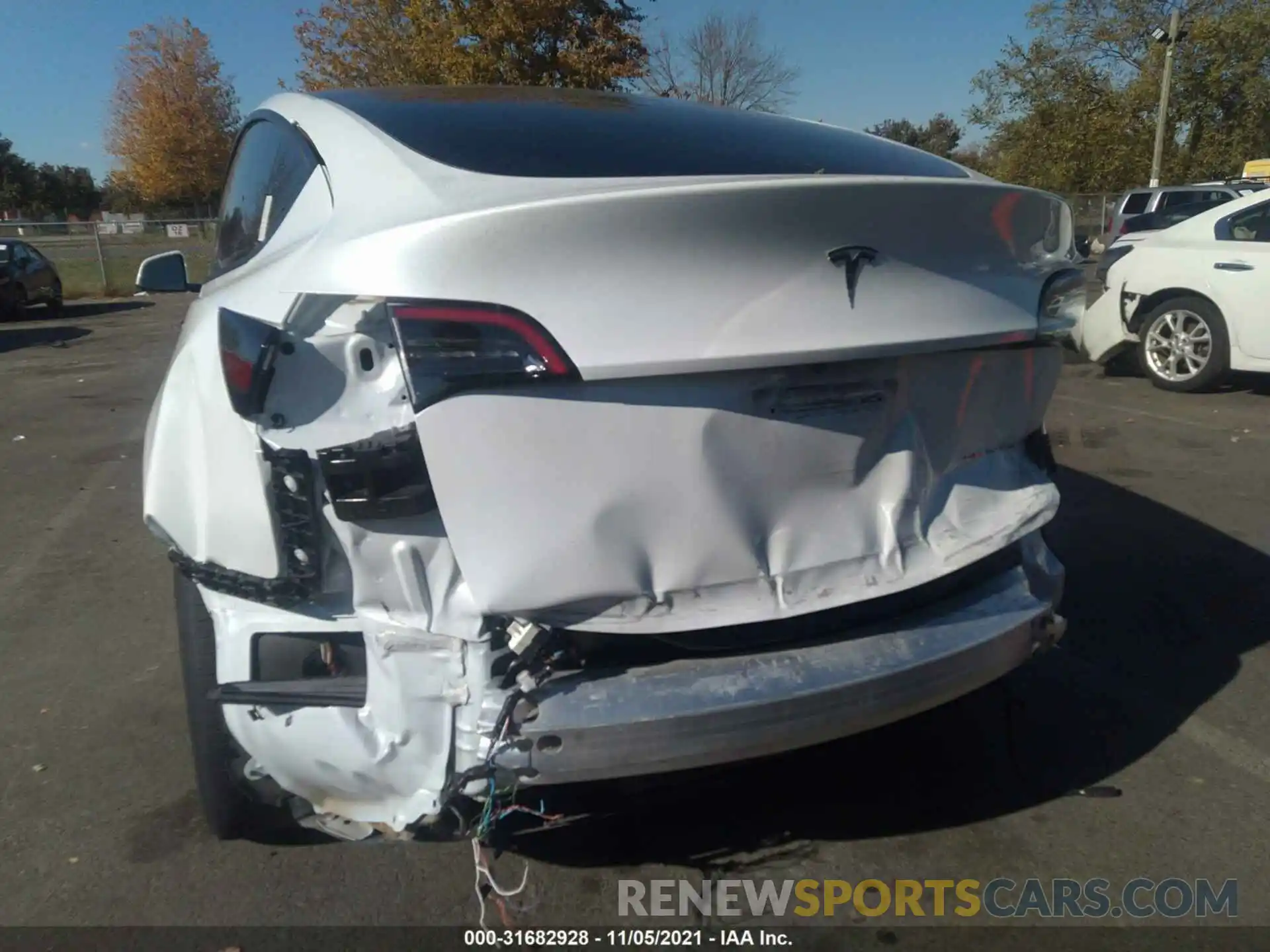 6 Photograph of a damaged car 5YJYGDEE0MF072785 TESLA MODEL Y 2021