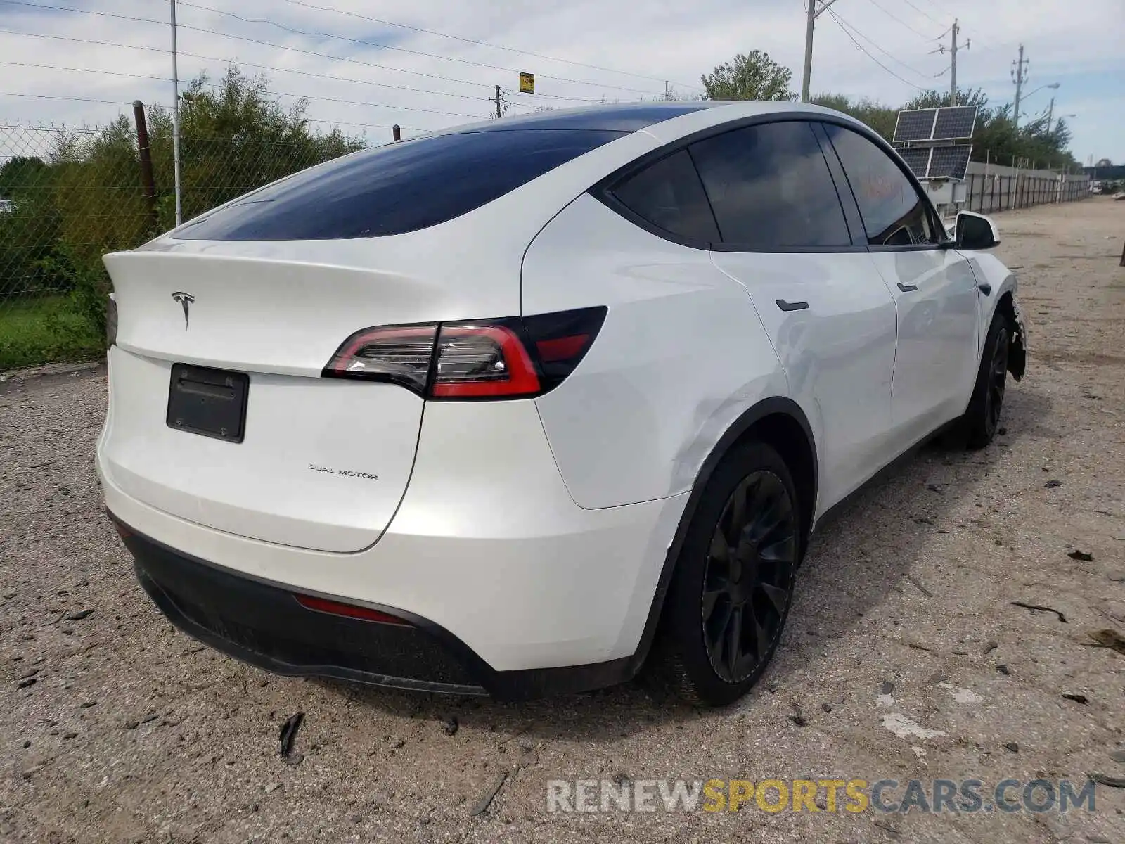 4 Photograph of a damaged car 5YJYGDEE0MF074245 TESLA MODEL Y 2021