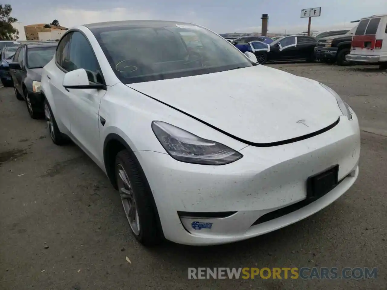 1 Photograph of a damaged car 5YJYGDEE0MF074326 TESLA MODEL Y 2021