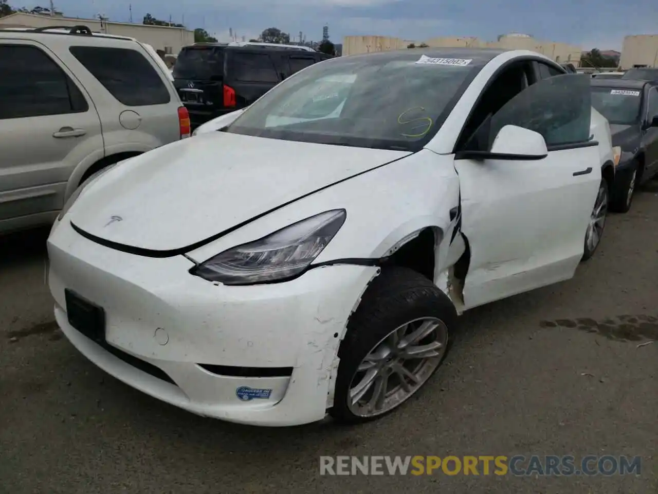 2 Photograph of a damaged car 5YJYGDEE0MF074326 TESLA MODEL Y 2021