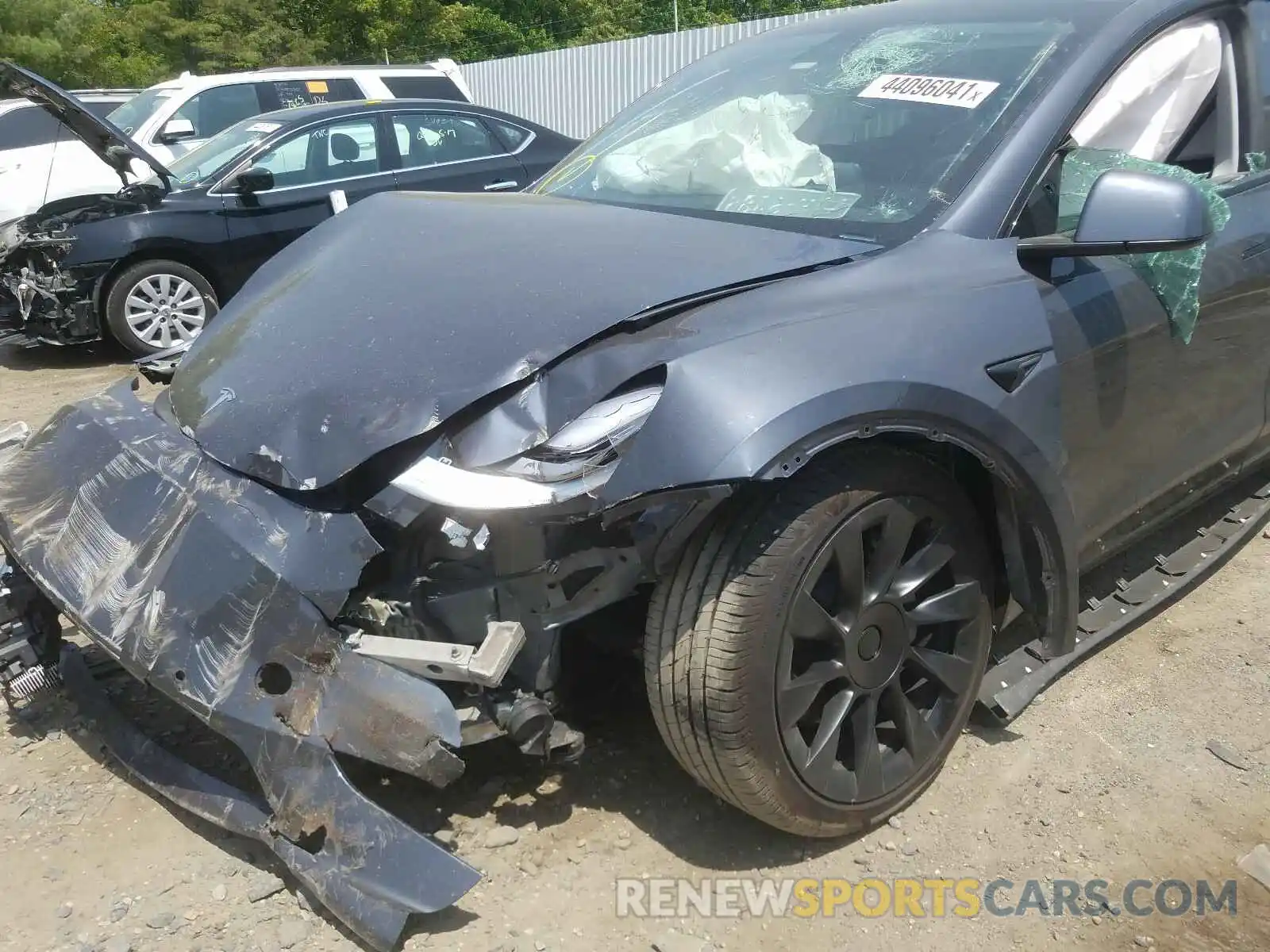 10 Photograph of a damaged car 5YJYGDEE0MF080241 TESLA MODEL Y 2021