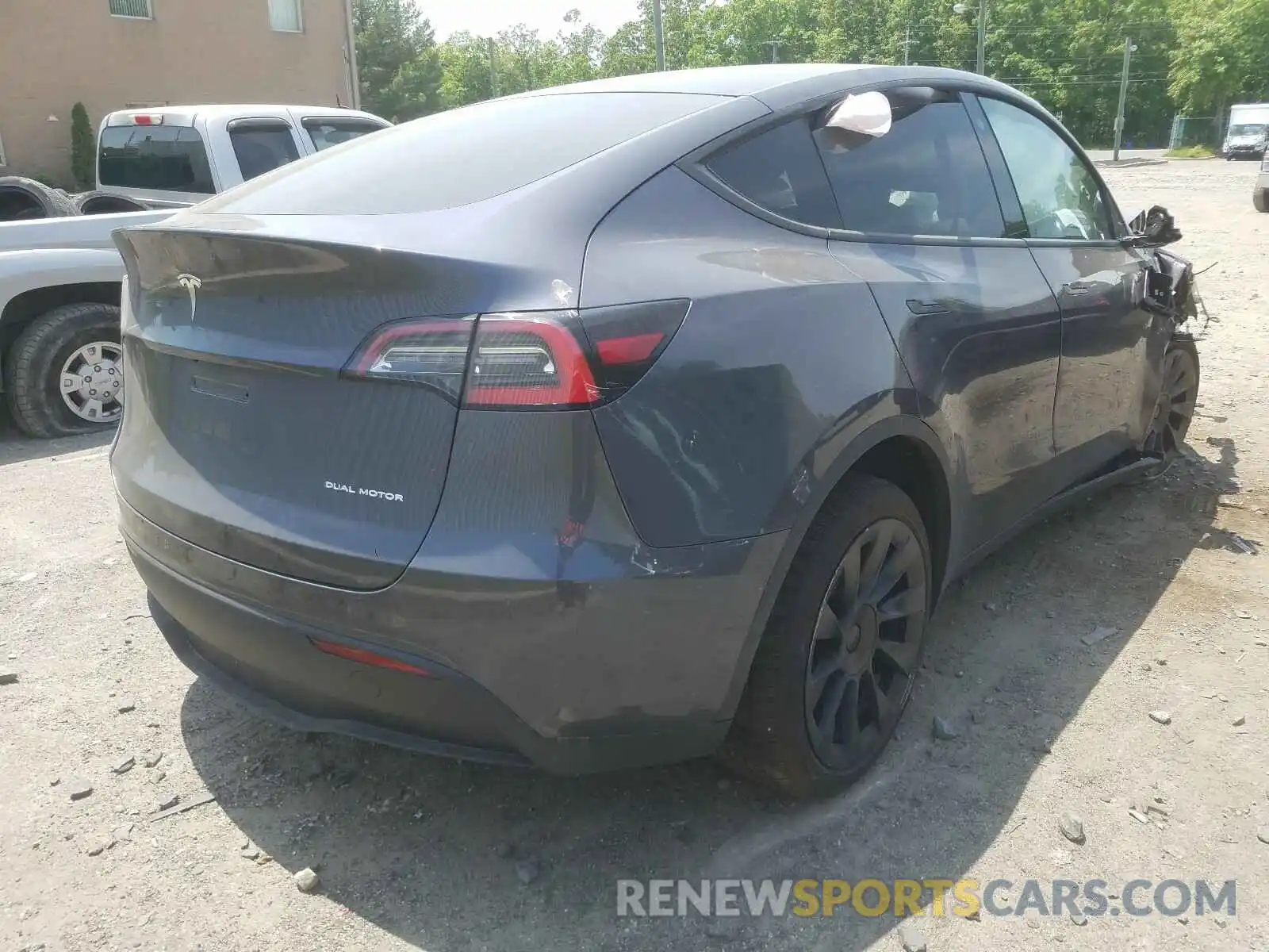 4 Photograph of a damaged car 5YJYGDEE0MF080241 TESLA MODEL Y 2021