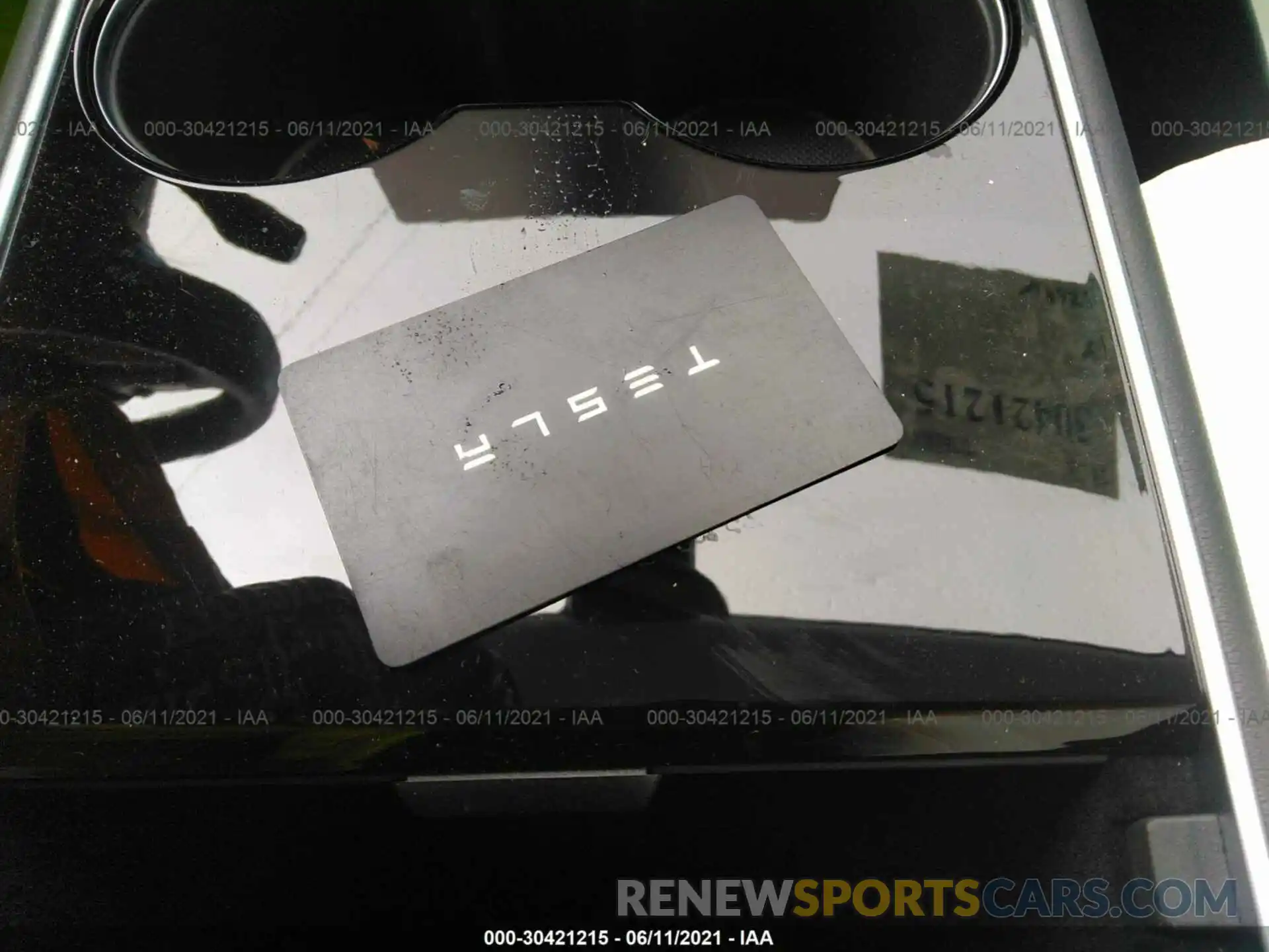 11 Photograph of a damaged car 5YJYGDEE0MF081129 TESLA MODEL Y 2021