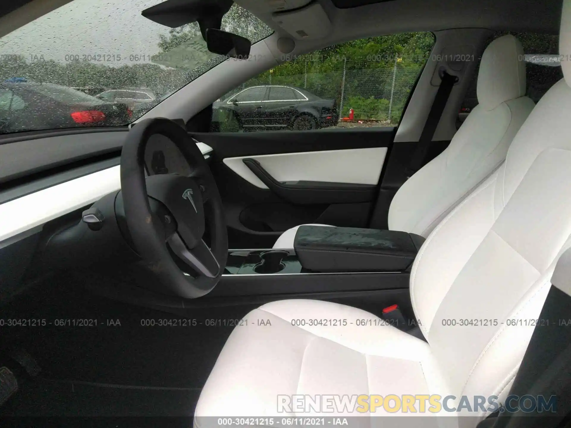 5 Photograph of a damaged car 5YJYGDEE0MF081129 TESLA MODEL Y 2021