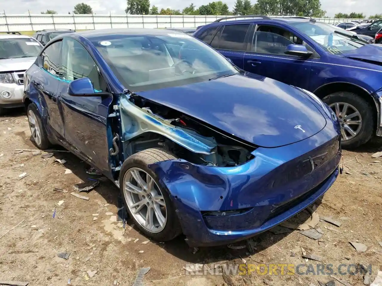 1 Photograph of a damaged car 5YJYGDEE0MF082667 TESLA MODEL Y 2021