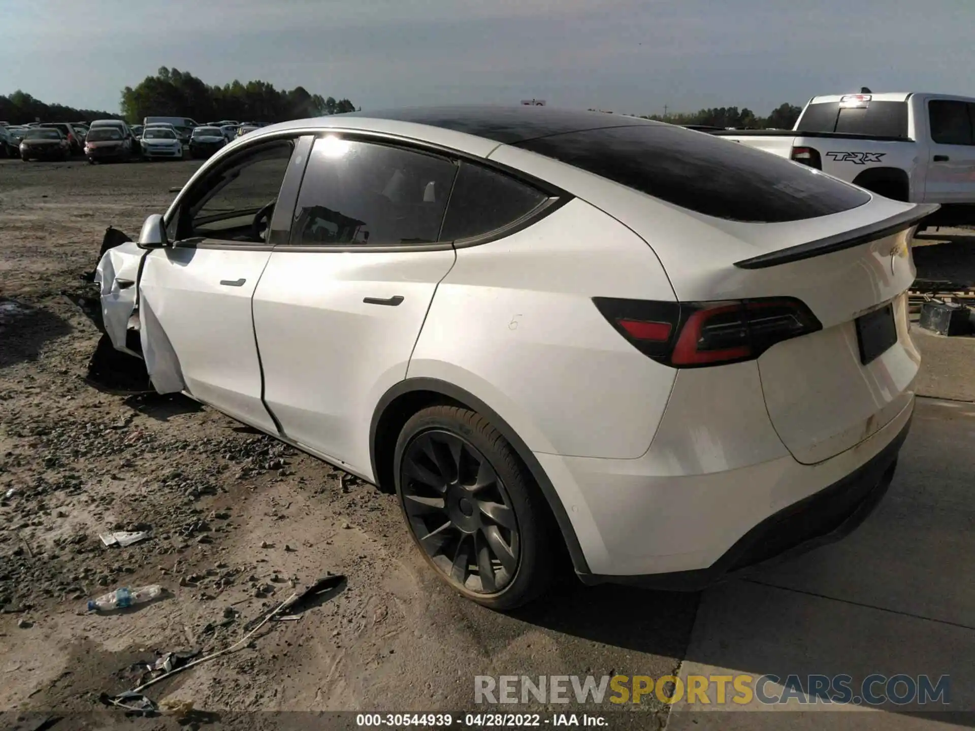 3 Фотография поврежденного автомобиля 5YJYGDEE0MF087769 TESLA MODEL Y 2021