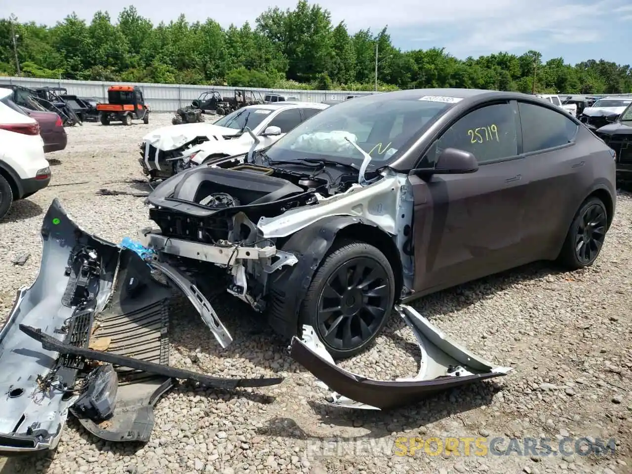 2 Photograph of a damaged car 5YJYGDEE0MF089960 TESLA MODEL Y 2021