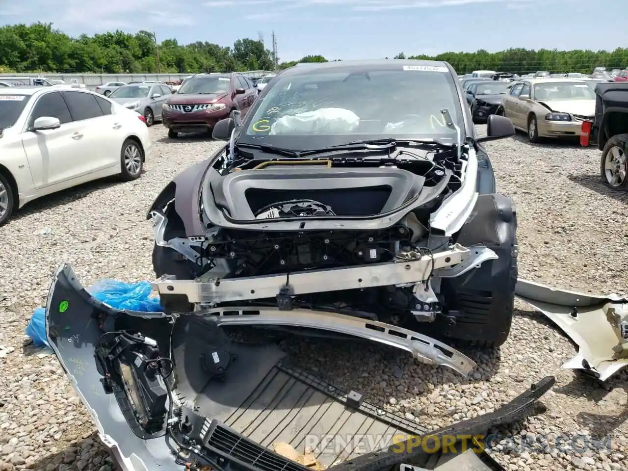 9 Photograph of a damaged car 5YJYGDEE0MF089960 TESLA MODEL Y 2021