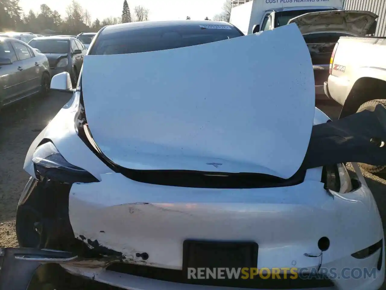 9 Photograph of a damaged car 5YJYGDEE0MF090221 TESLA MODEL Y 2021