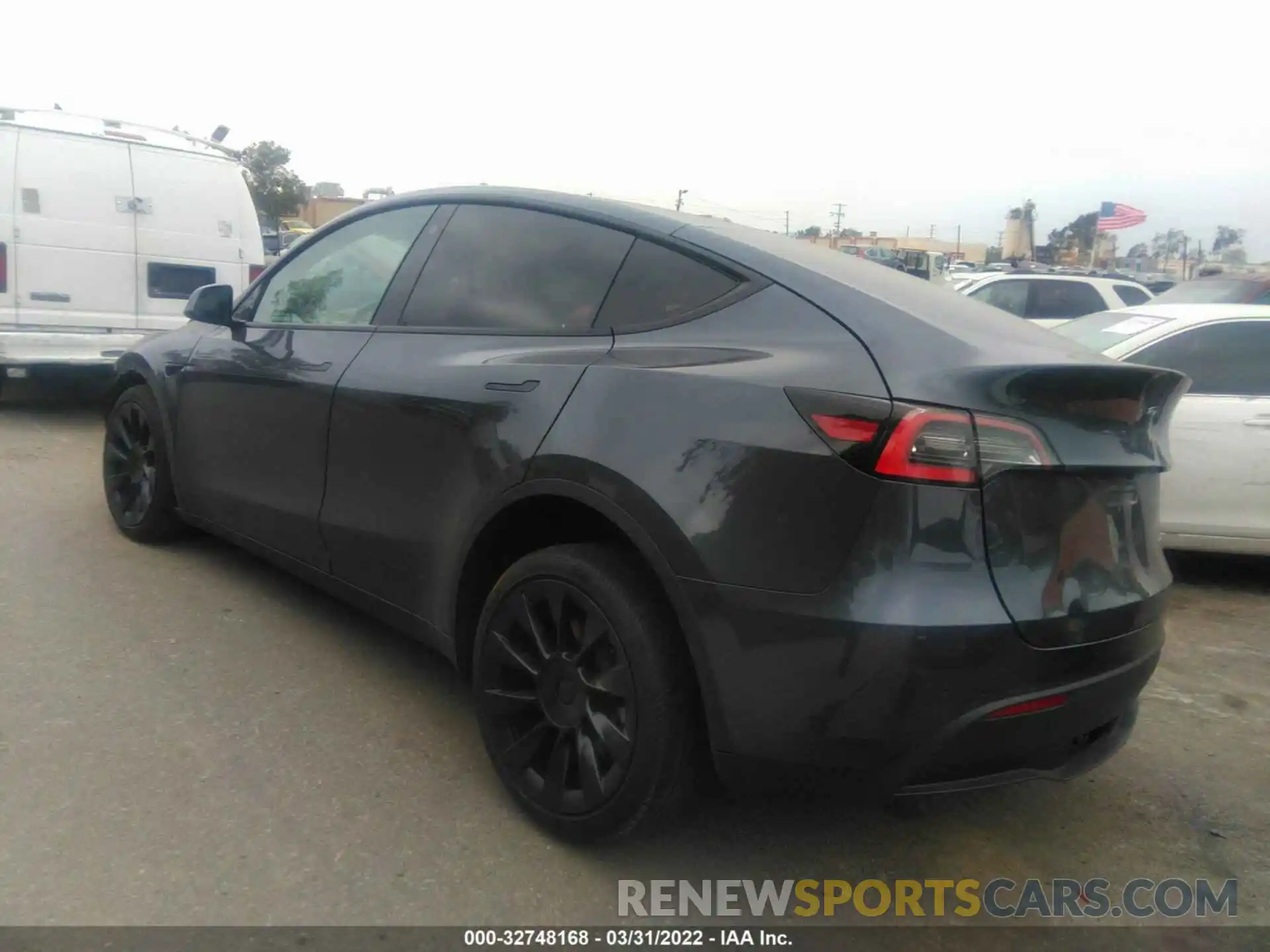 3 Photograph of a damaged car 5YJYGDEE0MF095323 TESLA MODEL Y 2021