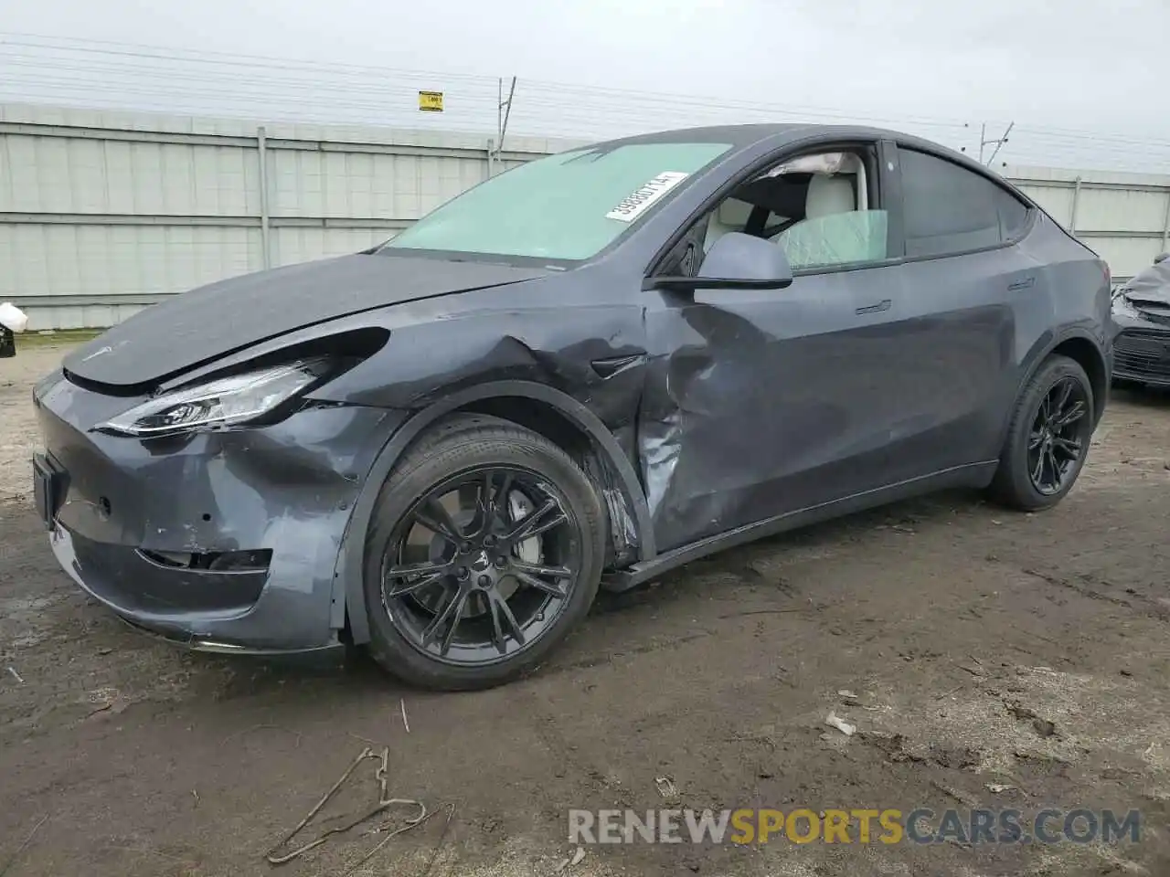 1 Photograph of a damaged car 5YJYGDEE0MF098531 TESLA MODEL Y 2021