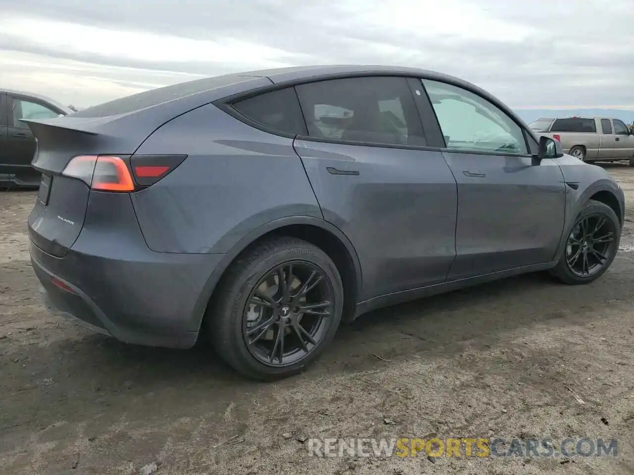 3 Photograph of a damaged car 5YJYGDEE0MF098531 TESLA MODEL Y 2021