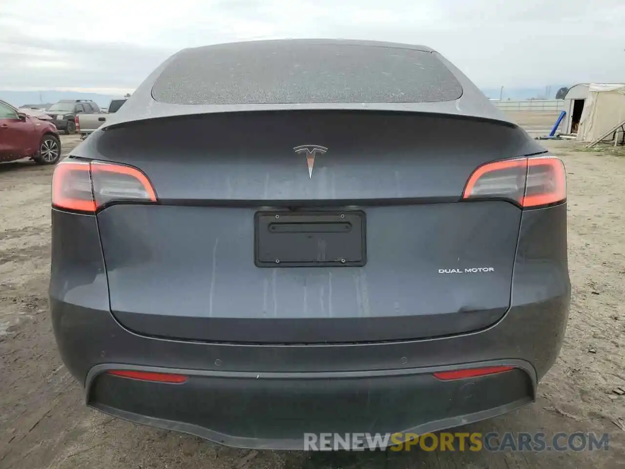 6 Photograph of a damaged car 5YJYGDEE0MF098531 TESLA MODEL Y 2021