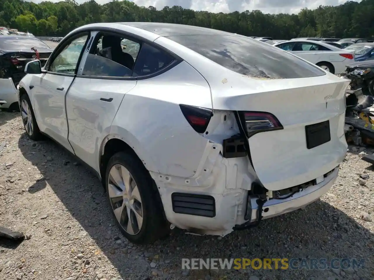 3 Photograph of a damaged car 5YJYGDEE0MF100729 TESLA MODEL Y 2021